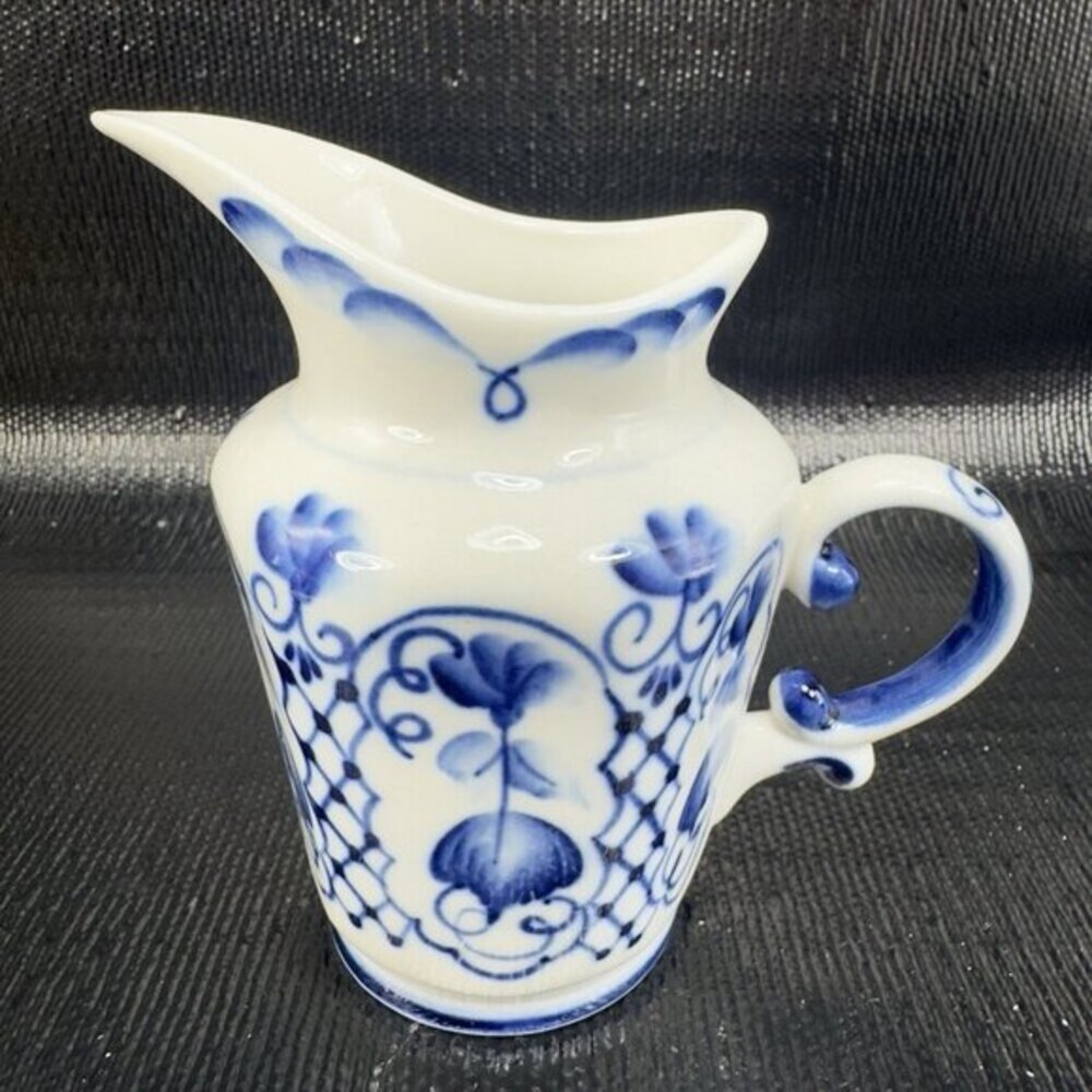Vintage Hand Made Pottery Stoneware Creamer Small Pitcher Creamer Decor‎ Signed